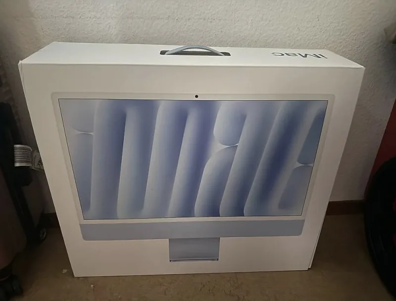 New APPLE iMac 24GB and 1TB / Silver