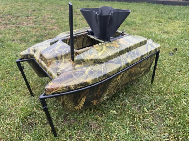 PK, Fishfeeder bait boat, Raymarine, autopilot, lots of accessories